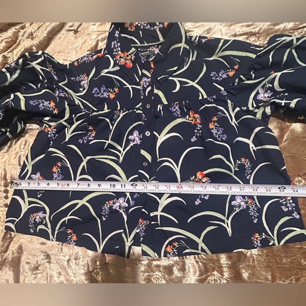 NWOT: The Zooey Bubble-Sleeve Blouse by Maeve - Picture 11 of 12